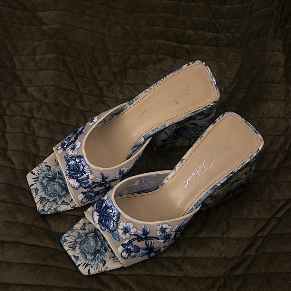 Betsey Johnson Blue Floral Heels